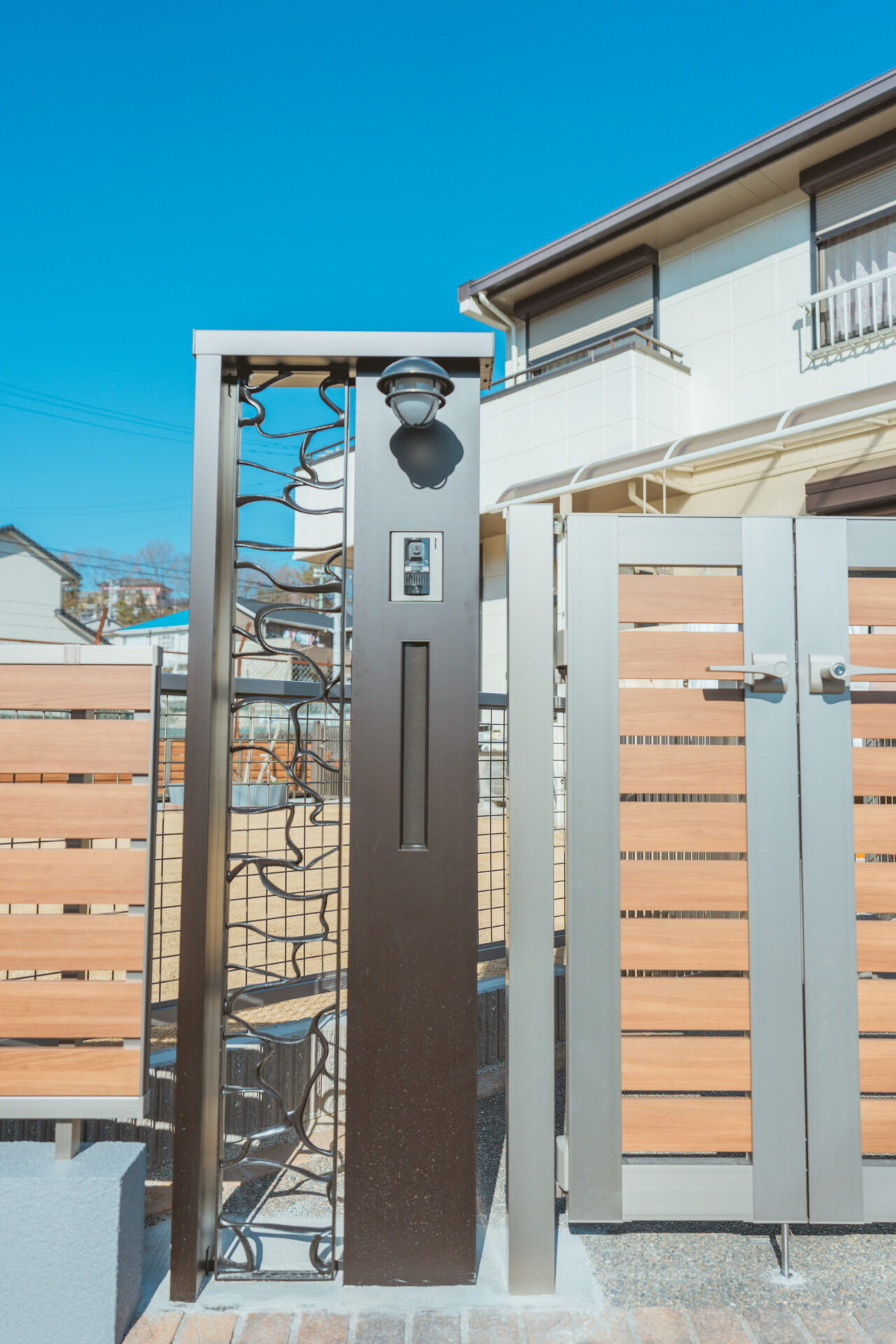 可愛らしい機能門柱